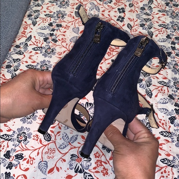 Chic Navy Blue Strappy Heels - Picture 7 of 8